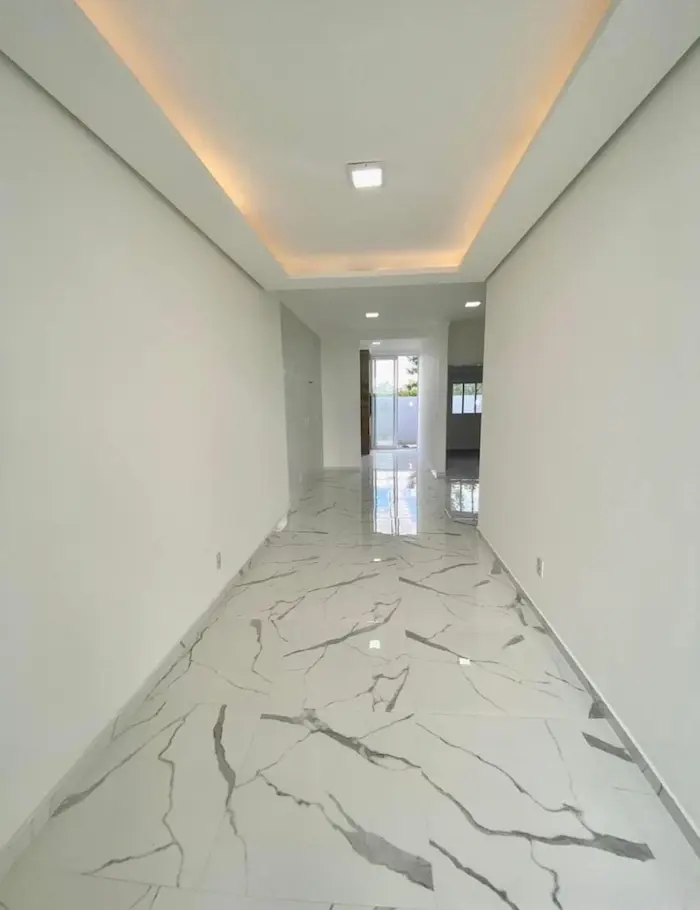 Assentamento de porcelanato em apartamento pela Empreiteira Bohnenberger